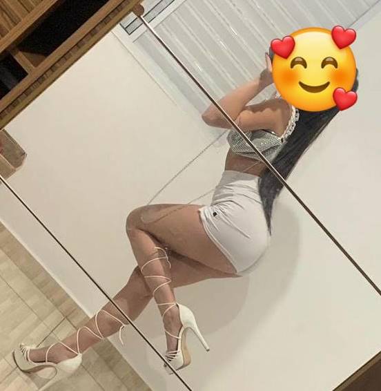 Sefaköy Escort Bayan Melike İle Kalbinizin Ritmini Hissedin